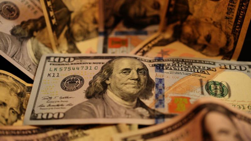 Kitajska centralna banka pozvala državne banke: Zmanjšajte nakupe dolarjev