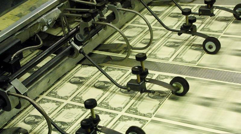 Ruski finančni minister o dolgu ZDA: Američani živijo v zablodi, da je dolar zanesljiva valuta