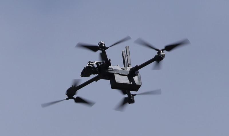 Največji proizvajalec dronov v ZDA na udaru kitajskih sankcij: »Skydio« mora iskati druge dobavitelje