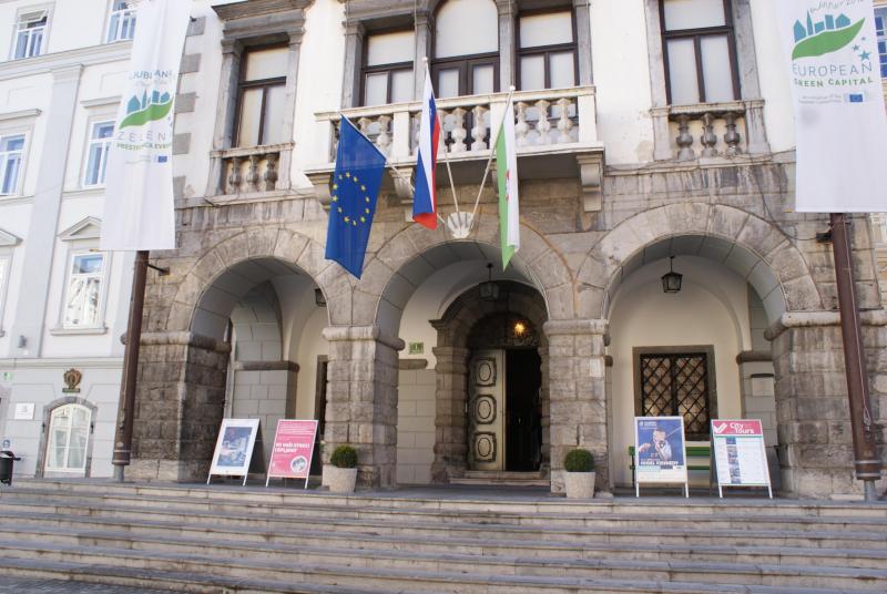 Ljubljani po sodni poravnavi 28 milijonov evrov za financiranje nalog in pristojnosti glavnega mesta