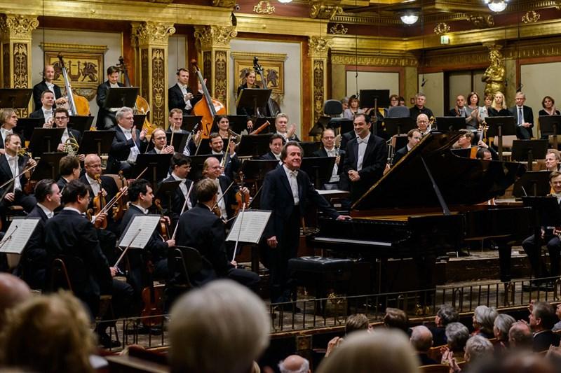 Ob 175-letnici Dunajskih filharmonikov izšla knjiga