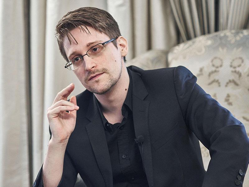 Snowden že pet let pod rusko zaščito v Moskvi
