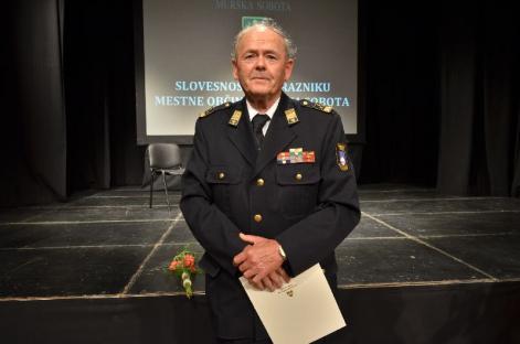 Na Hodošu spominska plošča Ernestu Eöryju