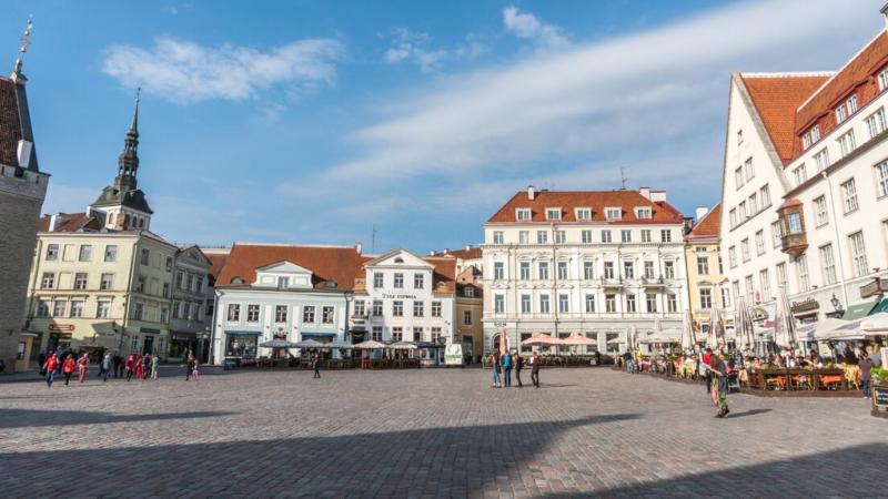 Protiruska histerija v Estoniji: Spreminjajo zakonodajo, da bi Rusom preprečili voliti