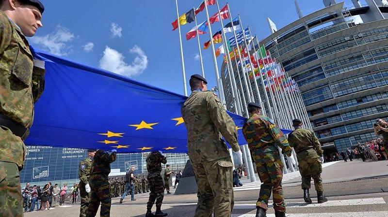 Bruselj vesel nemške in francoske podpore ideji o evropski vojski