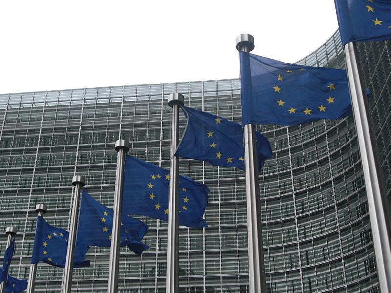 Bruselj razgrnil možnosti za reformo območja evra