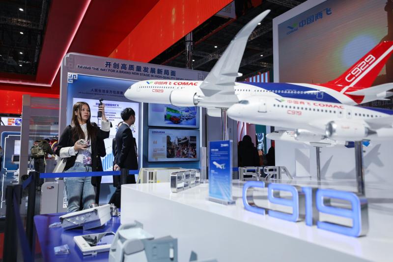 V Šanghaju odprli sedmo razstavo »China International Import Expo« in prvo, posvečeno uvozu