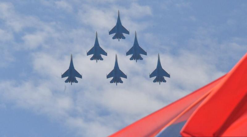 Ukrajina v strahu: Zastareli modeli F-16 se ne morejo boriti proti ruskim Su-35