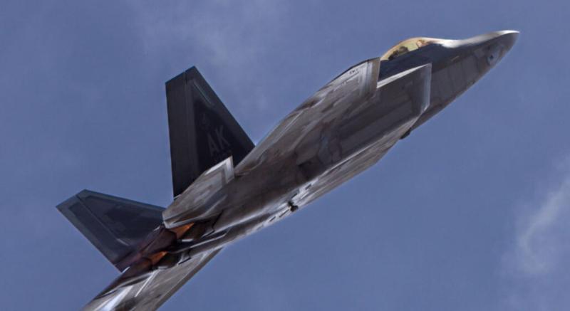 Ne bodo še dolgo »nevidni«: Kitajska razvila sistem za uspešnejše odkrivanje stealth letal F-22