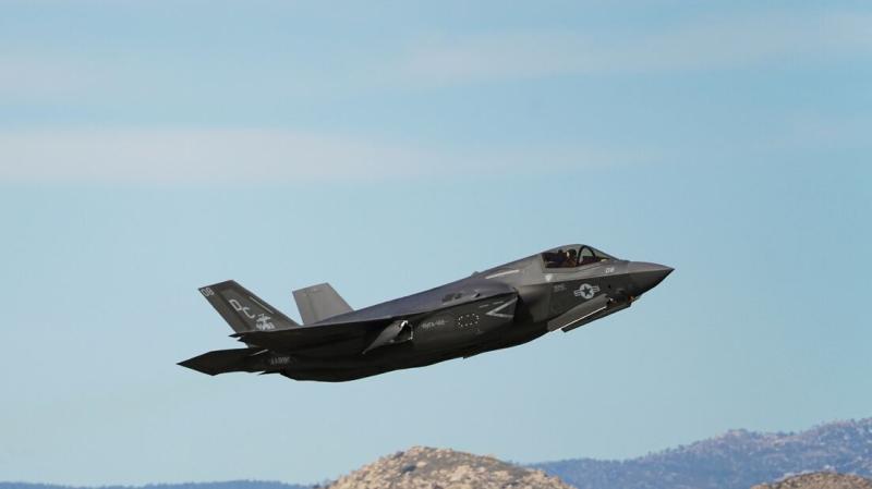 Deli F-35 zavili v Hongkong: Pošiljka izginila, sum takoj padel na Kitajsko