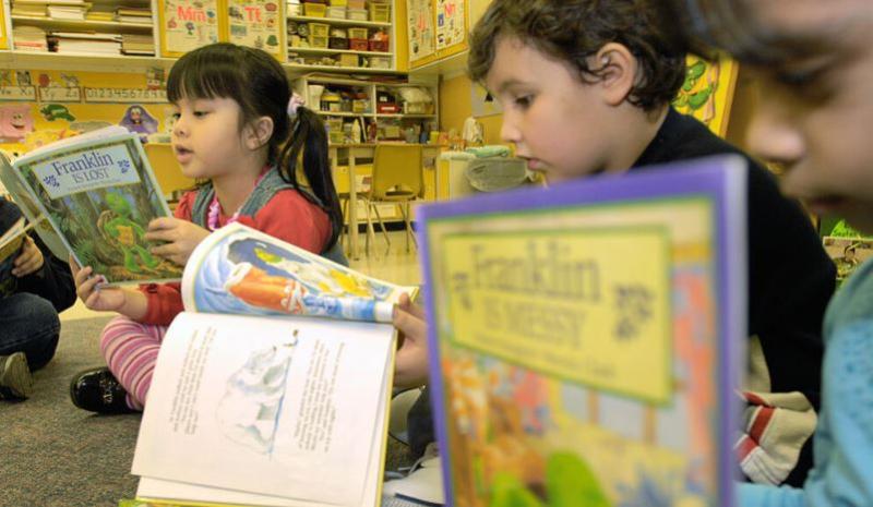 Hegseth razjezil založnika priljubljenih otroških knjig: Naš Franček je prijazen in empatičen, ti nisi