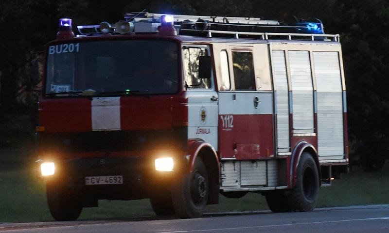Štirje mrtvi v požaru v Latviji