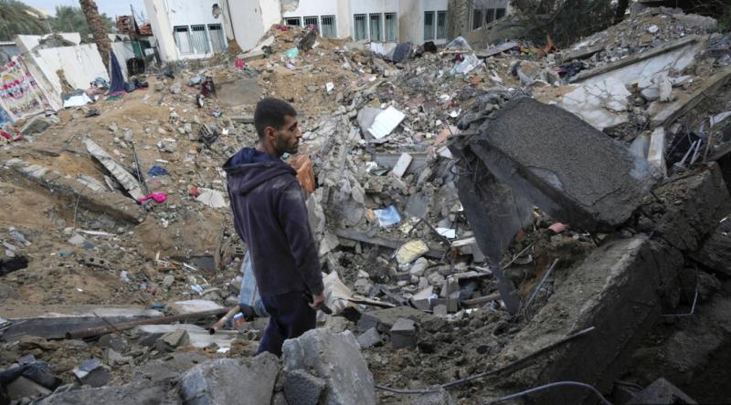 Nova bilanca: Na območju Gaze ubitih skoraj 24.000 Palestincev