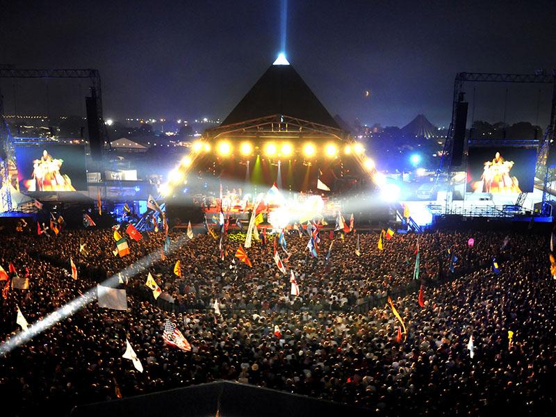 Festival Glastonbury bo danes začel ogrevati občinstvo za vrhunec konec tedna