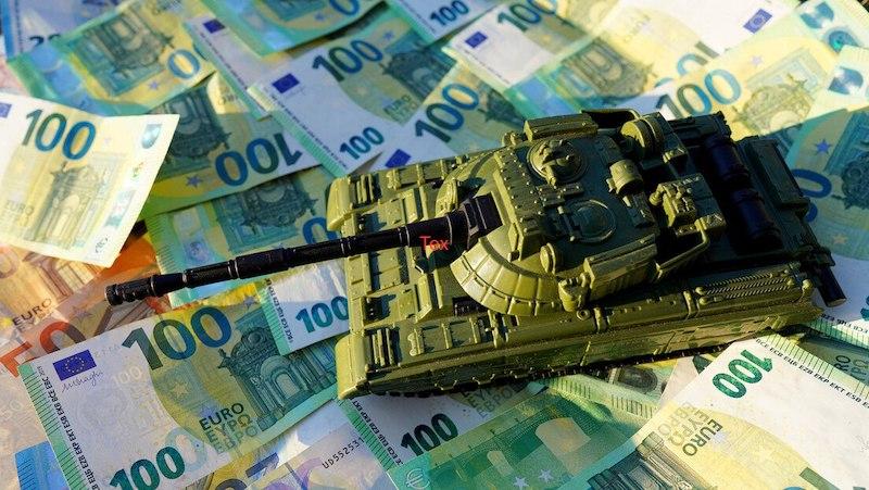 »Genialna« ideja Kijeva: Omislili so si, kako naj Evropska unija financira njihovo vojsko, gre za metanje denarja v brezno!