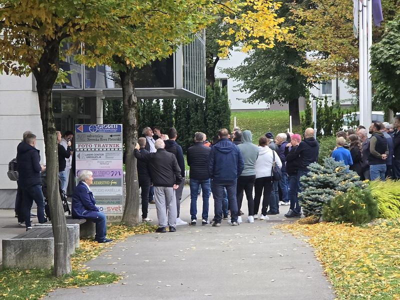 Punt v Grosuplju: Seja odpovedana, občani besni zaradi spornega projekta, ki bo za deset let blokiral razvoj občine