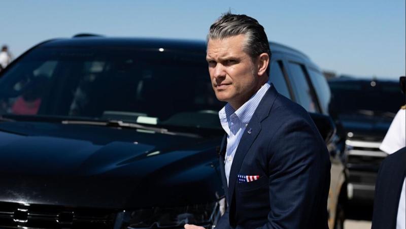 Kaj pomeni sporočilo ameriškega vojnega ministra: Zaklenjeno in napolnjeno