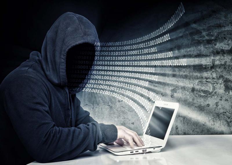 Britanski parlament tarča kibernetskega napada