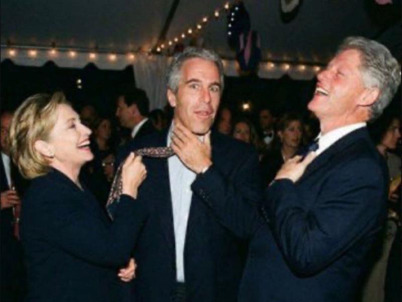 Dmitriev se je s posnetkom korespondence posmehnil pričanju Hillary Clinton o Epsteinu