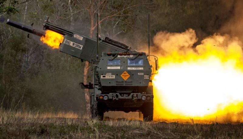 »Lancet« proti HIMARS-u: Ameriški raketni sistem šel rakom žvižgat (VIDEO)