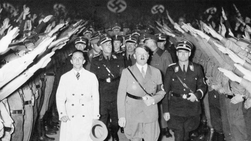 Kako pahniti nacionalno zgodovino v pozabo: Nemci rušijo Hitlerjevo pisarno zaradi stanovanj