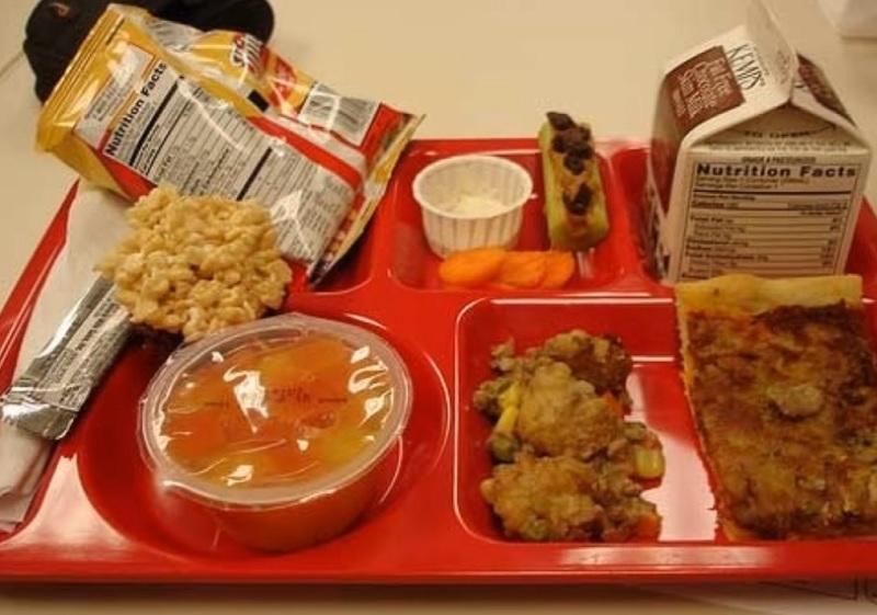 Kakšna so šolska kosila po svetu?