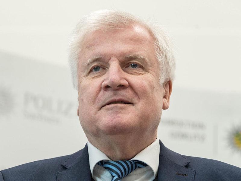 Nemški notranji minister Seehofer: Deportacije v Siriji zaenkrat še ne
