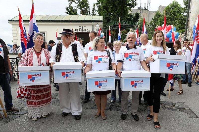 Hrvaški sabor prejel podpise za referendum o spremembi volilne zakonodaje