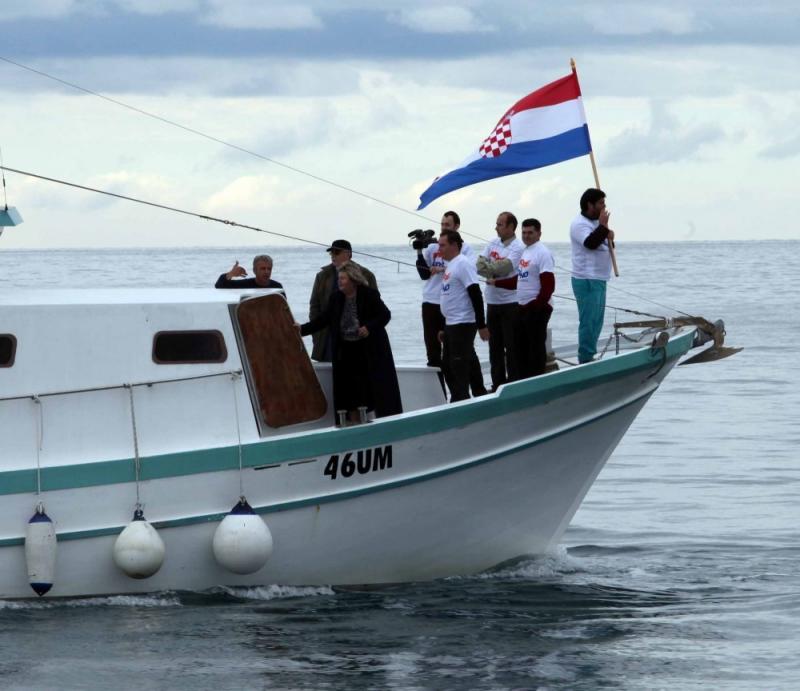 Plenković: Tudi Hrvaška lahko kaznuje slovenska plovila v hrvaškem morju