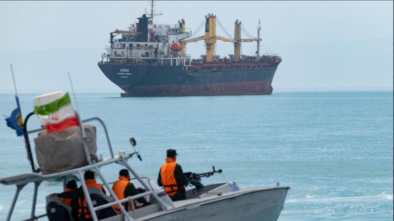 Tajno orožje Irana: Bo Teheran zaprl ožino, od katere je odvisen izvoz nafte in plina?