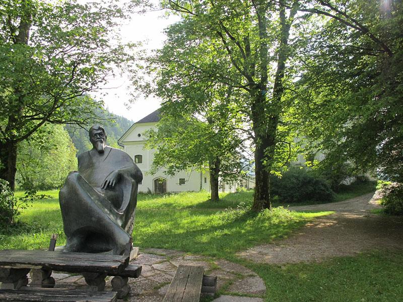 Na Visokem praznovanje stoletnice Tavčarjevega Cvetja v jeseni