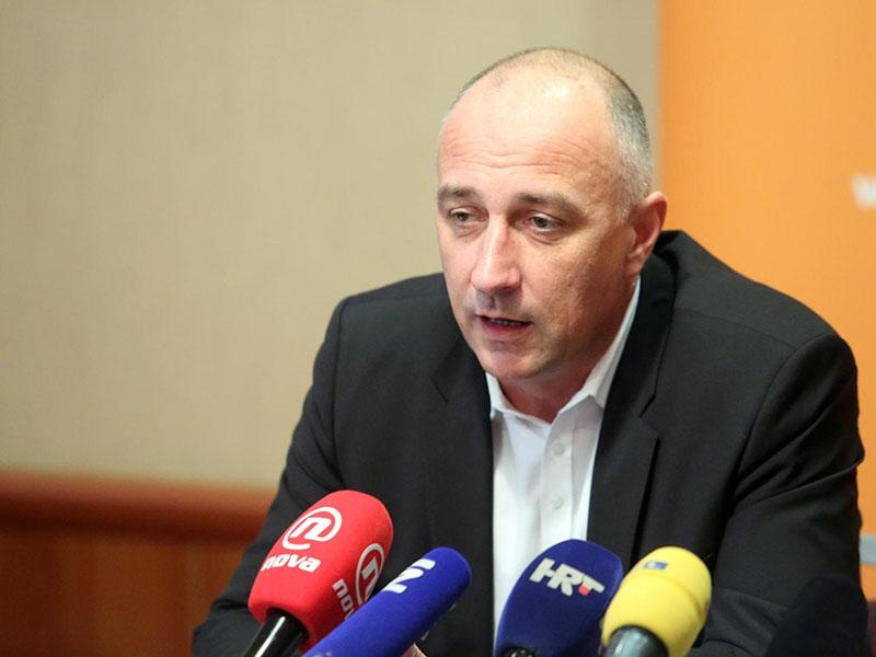 Šef HNS zavrača obtožbo o grožnjah hrvaškem članu uprave Neka