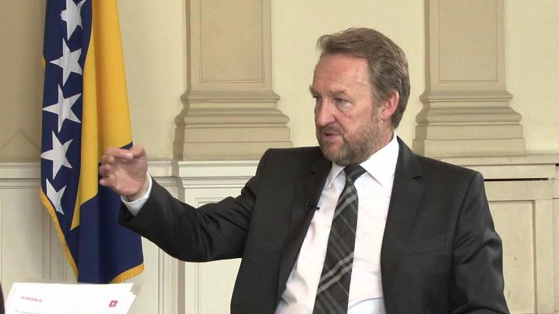 Izetbegović poziva k posredovanju EU v sporu o meji s Hrvaško