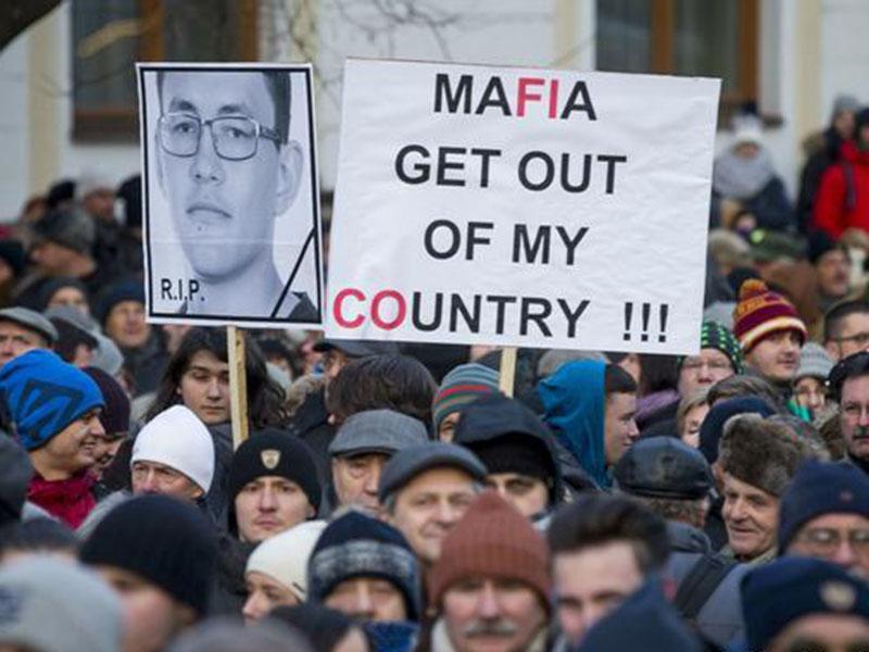 Umor novinarja Kuciaka naj bi naročil slovaški milijonar
