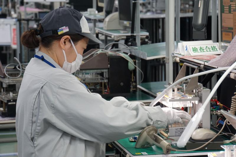 Japonska vlada nad hudo pomanjkanje delovne sile s priseljevanjem tujih delavcev