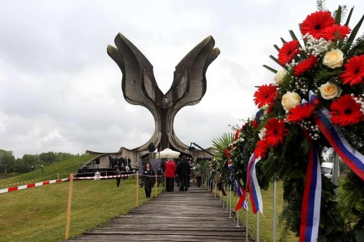 Na današnji dan pred 80 leti se je začel preboj iz taborišča Jasenovac, v katerem so ubijali tudi Slovence