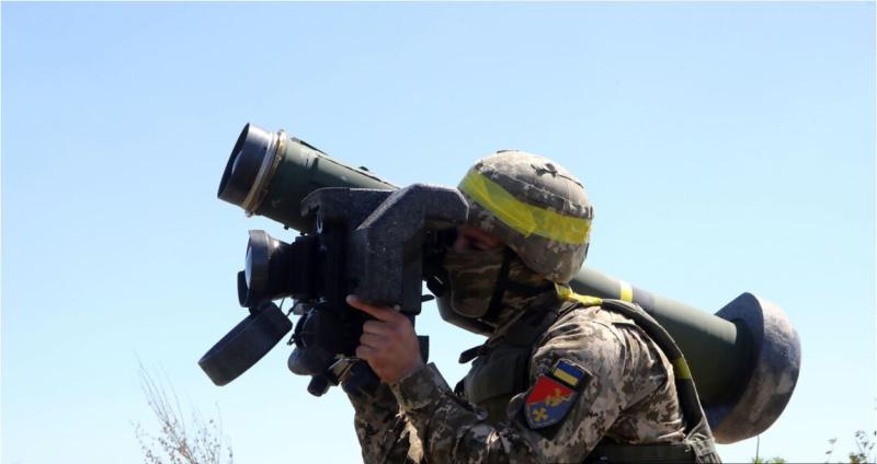 Pentagon: Ukradeno ameriško orožje poslano v Ukrajino, najprej izpuhteli metalci granat in mitraljezi
