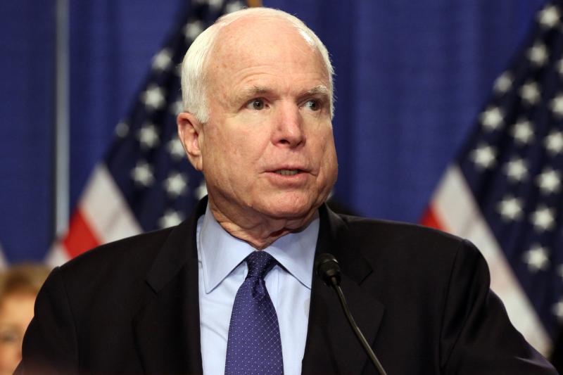 Ameriški senator John McCain danes na obisku v Sloveniji