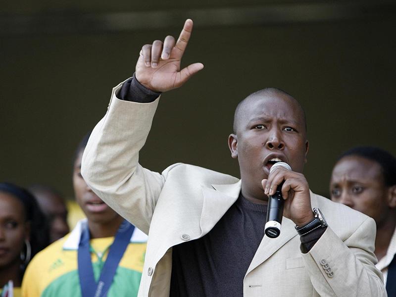 Marksisti dosegli nacionalizacijo zemlje belih Južnoafričanov