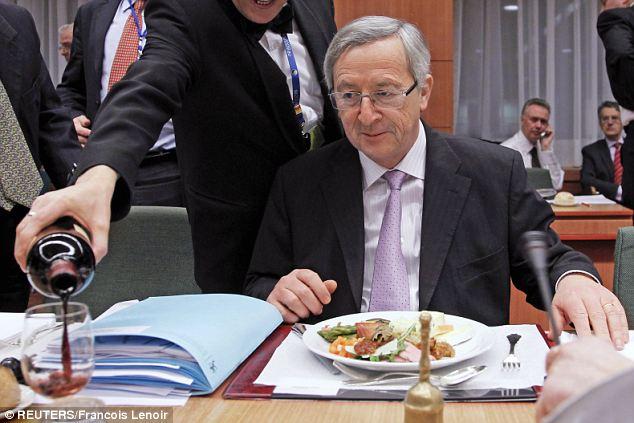 Juncker: V Slovenijo grem razpravljat o evropski prihodnosti, ne o vinu