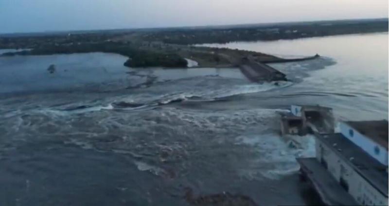 Kdo je uničil hidroelektrarno Kahovka: »Če bi razstrelila jez, bi se Rusija ustrelila v koleno!«