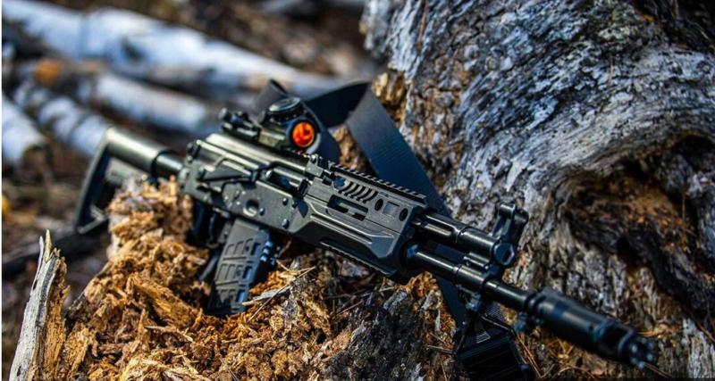 Jurišna puška AK-19: »Kalaš« uspešno nabira nove kupce, ker je na voljo tudi v NATO kalibru (FOTO)