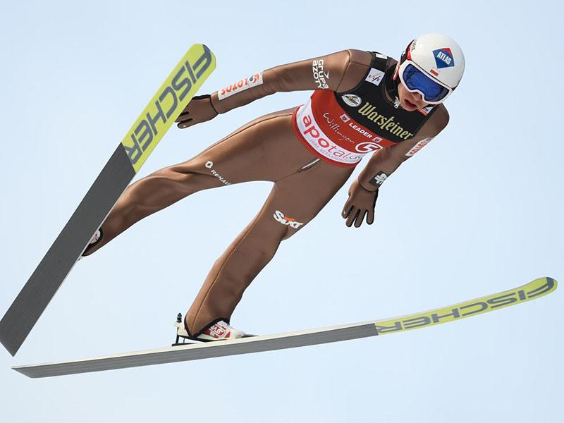 Stoch blesti tudi na poletih