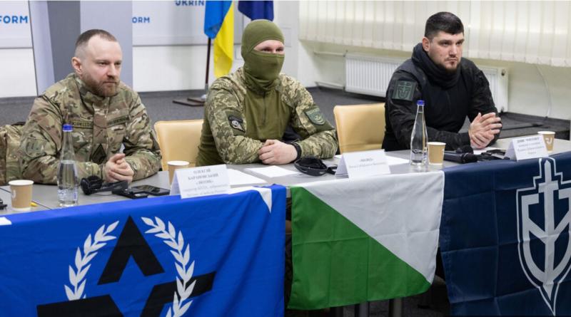 Bruseljski »Politico«: Kako si je Ukrajina prisvojila ruske neonaciste