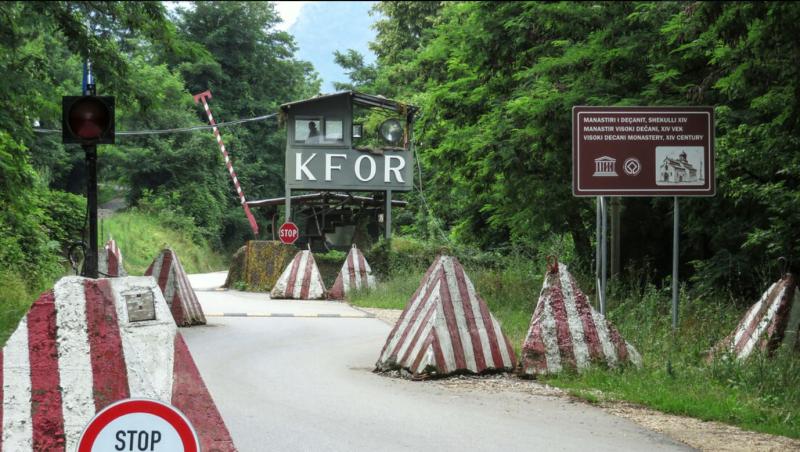 Italijansko sodišče razsodilo: Rak častnika je posledica misije na Kosovu, država mora plačati 300.000 evrov