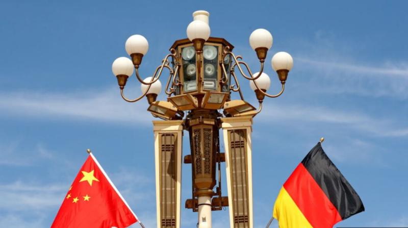 Nemci v strahu pred Kitajsko: Ne bodite naivni, Peking hoče postati največja svetovna sila