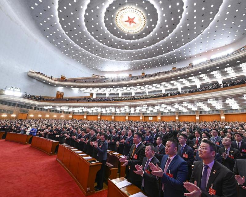 Kitajska odpira »dve seji« z odločenostjo, da utrdi gospodarsko okrevanje