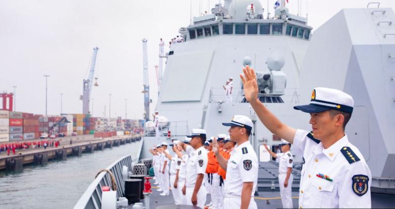 Kitajska mornarica preizkusila najmočnejši elektromagnetni top na svetu (VIDEO)
