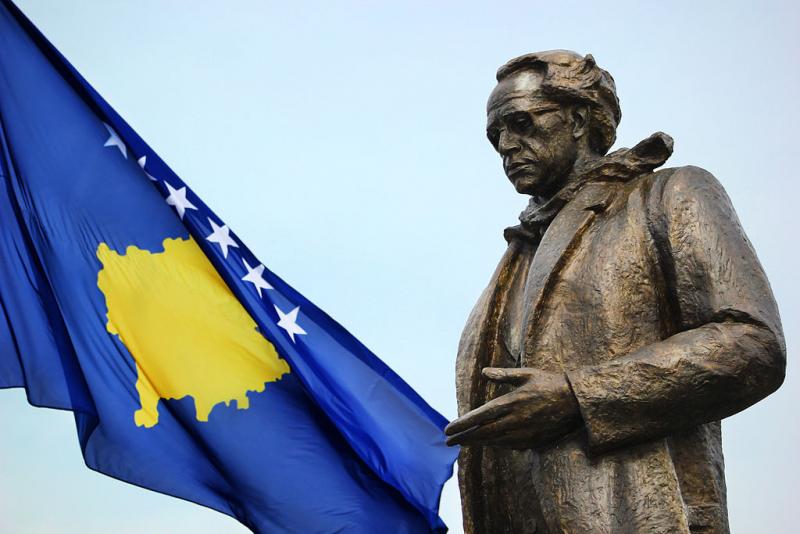 Kosovo prvo desetletje samostojnosti pričakalo z več odprtimi vprašanji