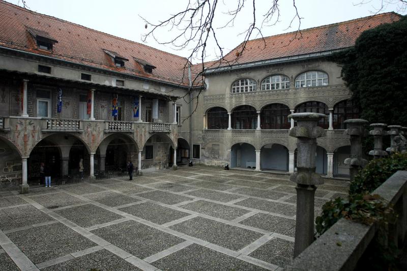 Rekonstrukcija in nadgradnja avditorija Križanke naj bi se začela še ta mesec